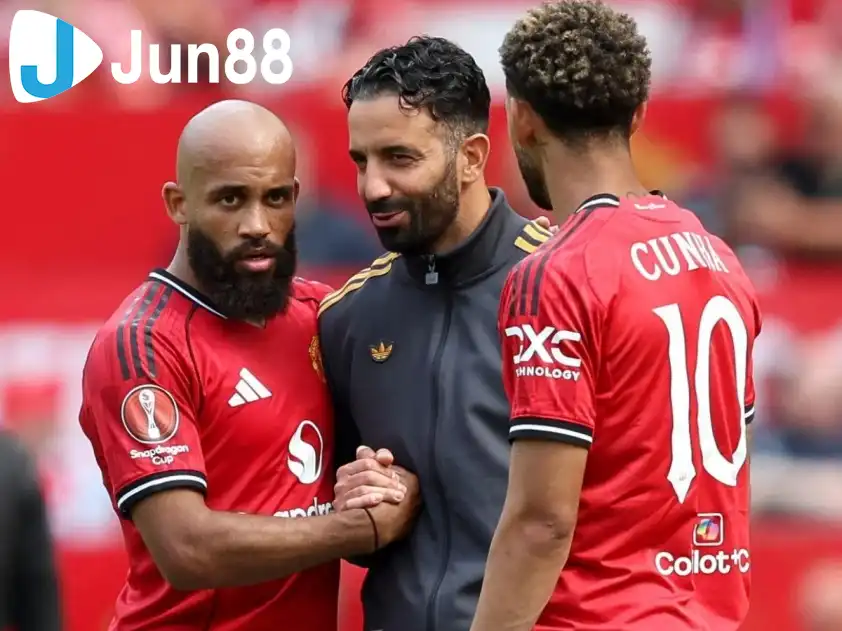 Bộ đôi Mbeumo và Cunha đã giúp ích rất nhiều cho lối chơi mà HLV Ruben Amorim đang xây dựng cho MU (Ảnh: Goal)